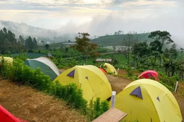Silancur Highland, a Natural Tourist Attraction with Stunning Sunset Panoramas in Magelang